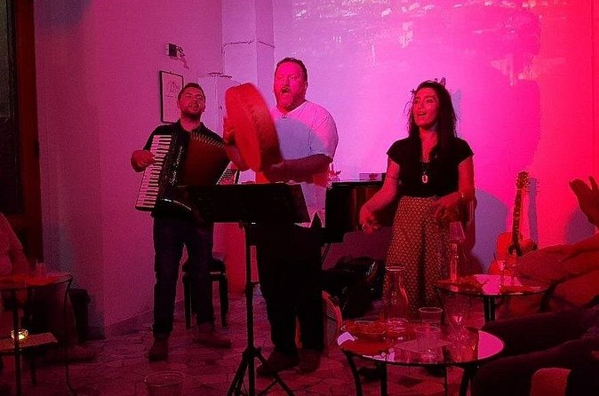 Naples Folklore: A Unique Concert of Traditional Neapolitan Music - What happens during the 1 hour 15 minutes of concert time