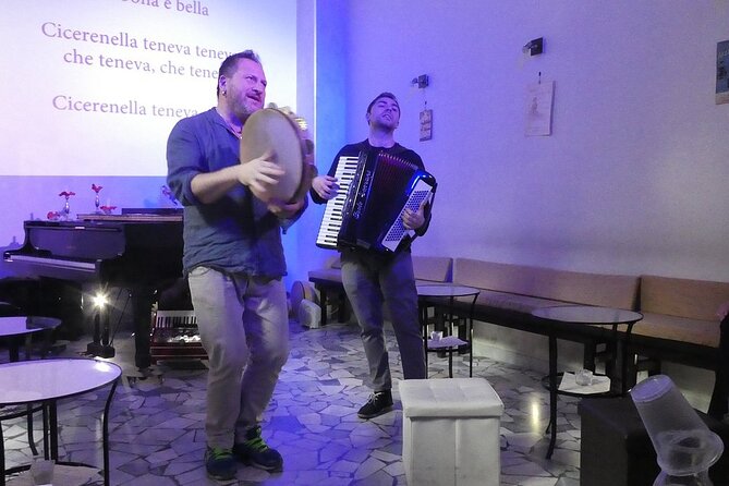 Naples Folklore: A Unique Concert of Traditional Neapolitan Music - Meeting at Piazza Museo near M.A.N.N.: simple logistics, real help
