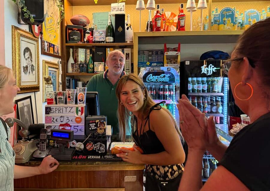Naples: Food Tour with 8+ Tastings of Pizza, Wine & More - How the Walk Works: Timing, Group Energy, and Getting Your Bearings Fast