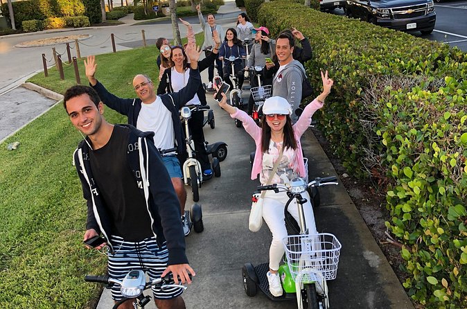 Naples Guided Electric Trike Tour - Marina and yachts: quick photo moments without the parking headache
