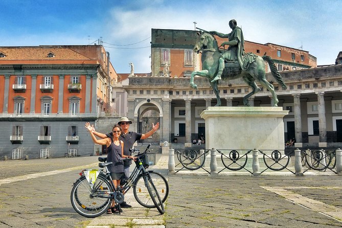 Naples Guided Tour by Bike - Via dei Tribunali and the Pizzeria Street Energy