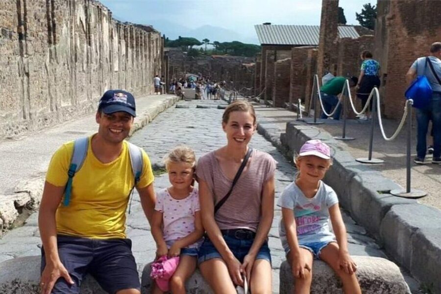 Naples : Highlights & Hidden Gems Private Walking Tour - Why a 3-Hour Private Walking Tour Works in Naples