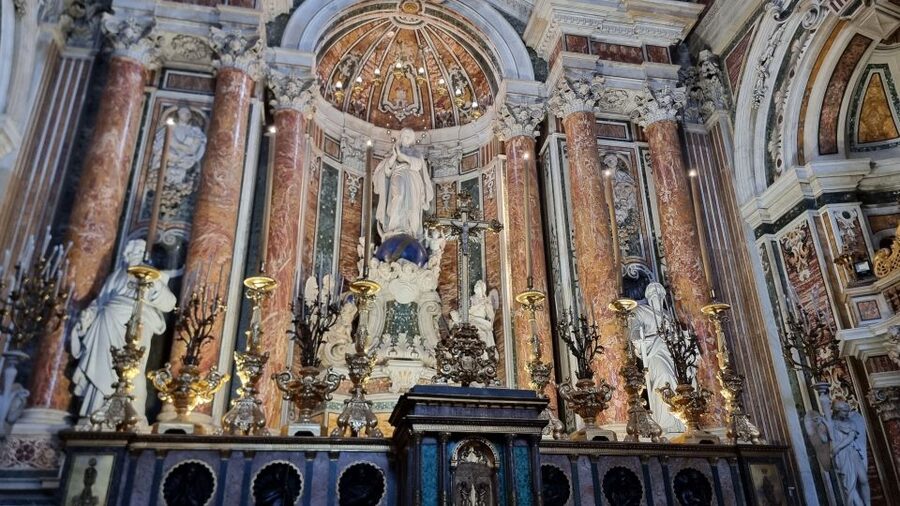 Naples: Monuments and Historic District Self-Guided Tour - Key things to know before you press play