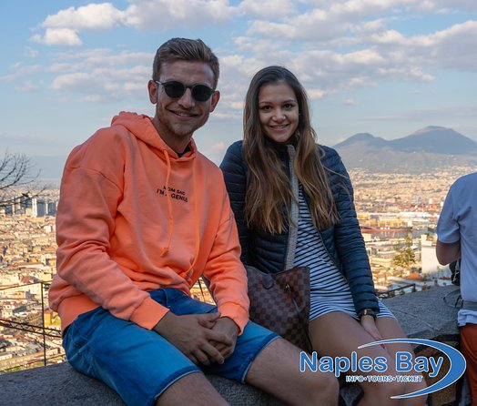 Naples Panoramic Walking Tour: From the Hills to the Center - Naples’ Longest Street Walk: A Balcony Over the Gulf
