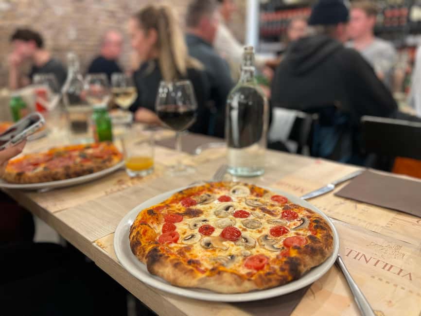 Naples: Pizza and tiramisu making class with unlimited wine - Who this class suits best