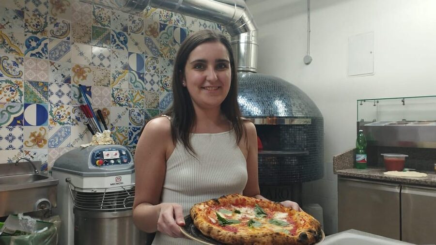 Naples: Pizza Making Class with Neapolitan Chef and drink - Who This Works For (and Who Should Skip)