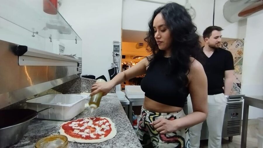 Naples: Pizza Making Class with Neapolitan Chef and drink - What You Learn in 2 Hours: Dough, Stretching, and Shaping