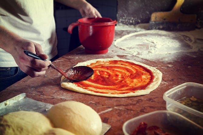 Naples Pizza-Making: From Dough to Dessert & Wine at Pizzeria - What you actually learn in the dough class (not just “knead it”)