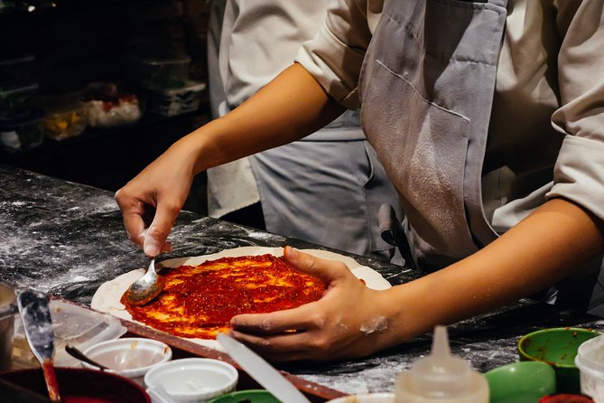 Naples Pizza-Making: From Dough to Dessert & Wine at Pizzeria - Toto’ Sapore meet-up: why location and timing matter in Naples