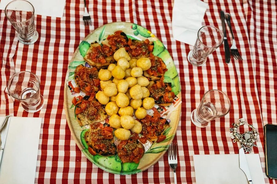 Naples: Pizza-Making Workshop with Drink and Appetizer - Naplesbay Cooking Lab: Where You Start and How the Class Feels
