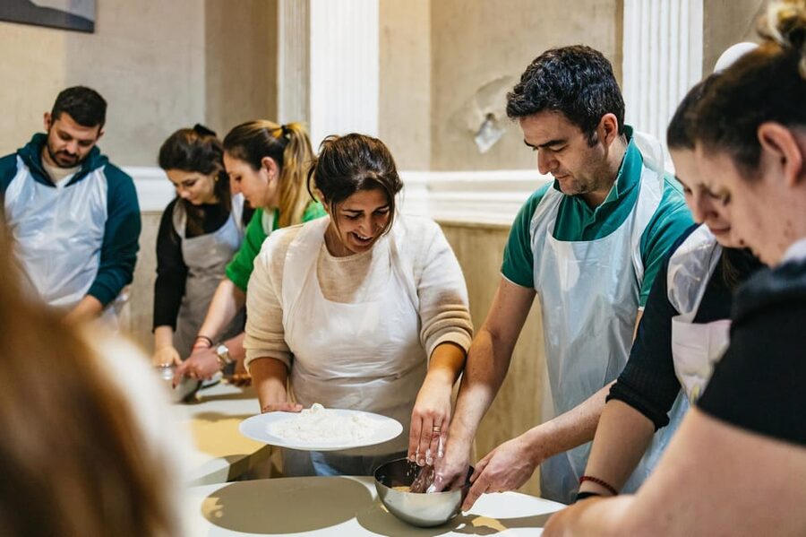 Naples: Pizza-Making Workshop with Drink and Appetizer - Bruschetta and Fresh Ingredient Thinking While the Dough Rests