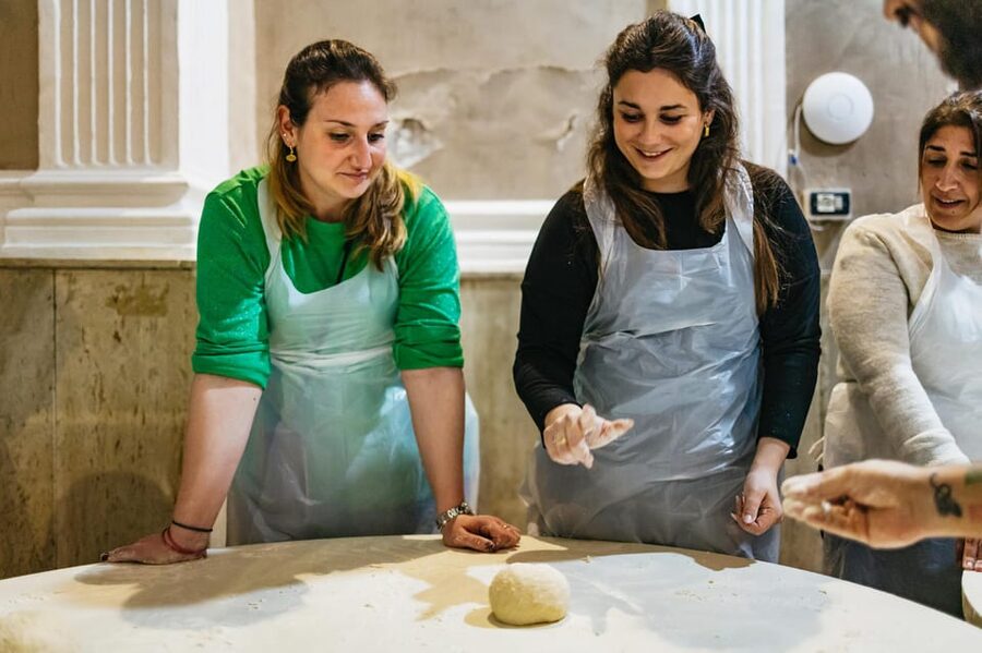 Naples: Pizza-Making Workshop with Drink and Appetizer - Who This Workshop Is Best For