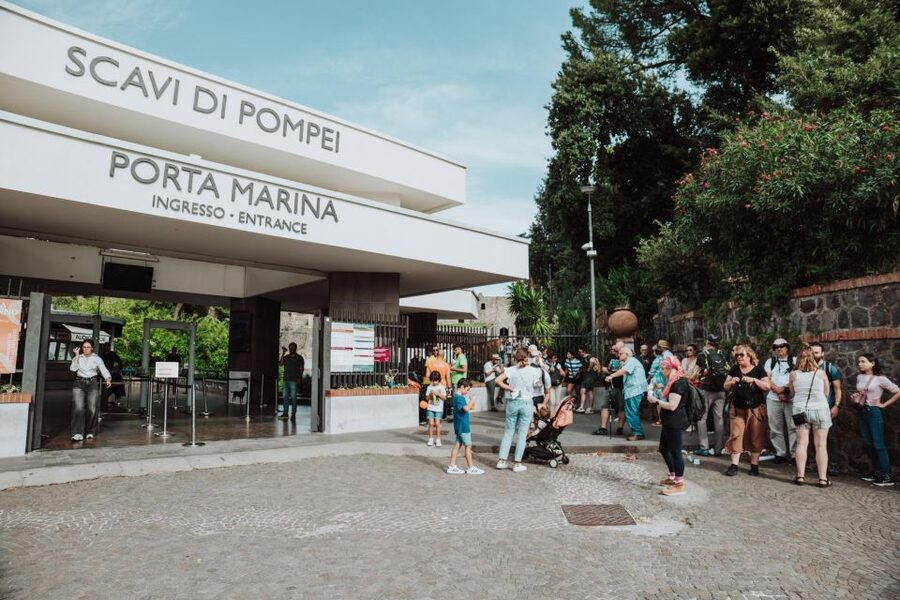 Naples: Pompeii and Mount Vesuvius Entry Tickets and Tour - Value at $129: what’s included, what you’ll still need to plan