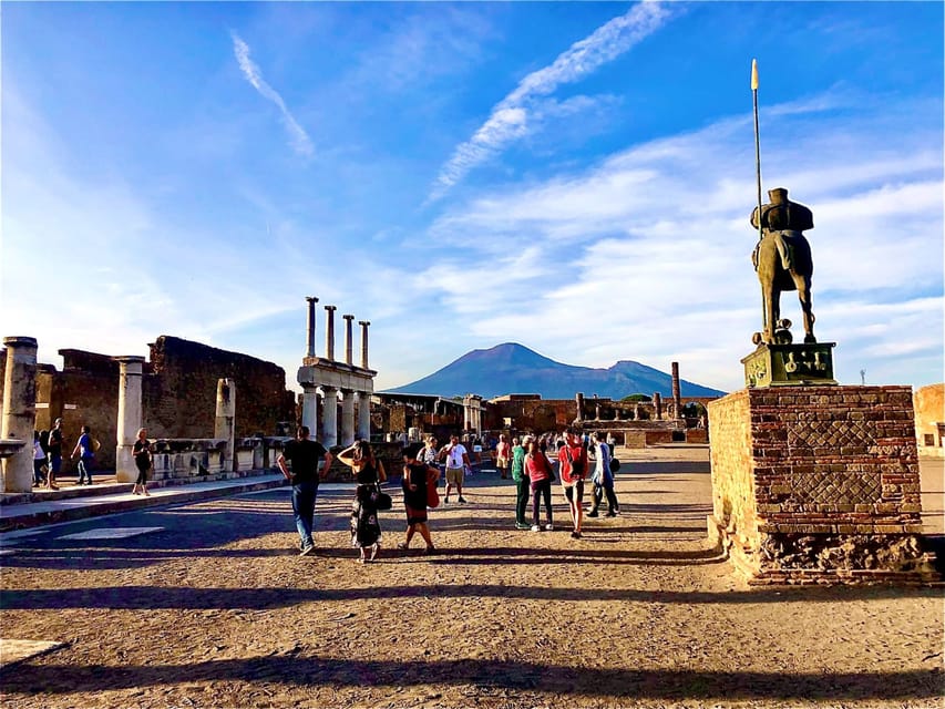 Naples: Pompeii Archaeology Park Tour & Skip-the-Line Entry - Skip-the-line entry: why it matters at Pompeii
