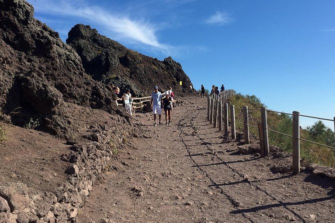 Naples: Pompeii & Mt Vesuvius All-Inclusive Small Group w/ Lunch - Skip-the-line entry: how it affects your real time