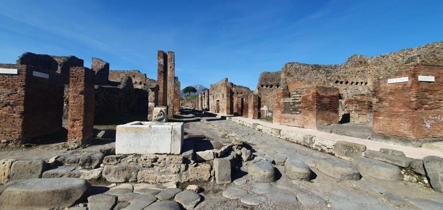 Naples: Pompeii & Mt. Vesuvius Day Trip with Tickets & Lunch - Who this tour suits best (and who should skip it)