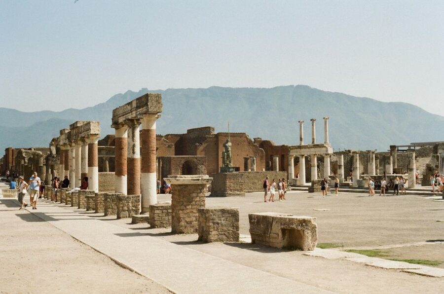 Naples Port Bus Excursion: Explore Pompeii ruins On Your Own - Key things you’ll notice right away