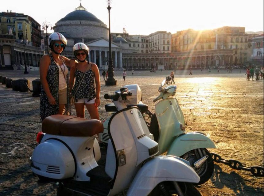 Naples: Private Classic Vespa City Tour - San Ferdinando: a guided walk, shopping time, and a final city feel
