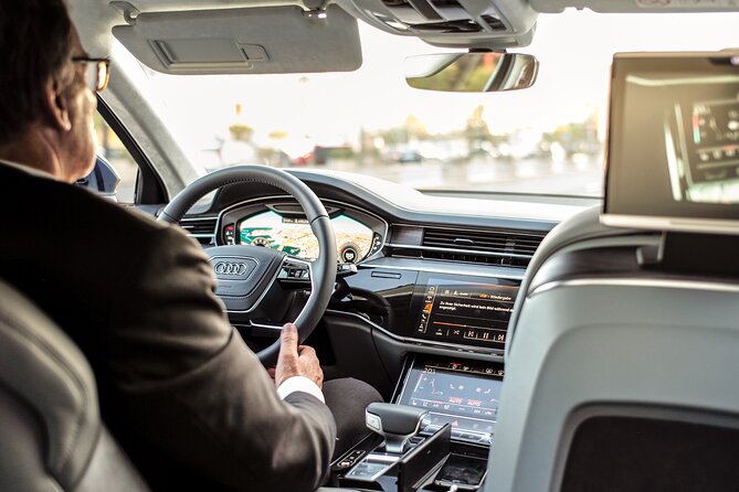 Naples Private Transfer - Sorrento, Amalfi Coast, Airport, Train - How the meet-and-greet works at the airport, train station, and port
