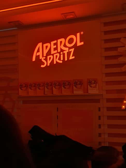 Naples Pub Crawl; from the first free Spritz to the Disco - Toledo meeting point: where the night kicks off