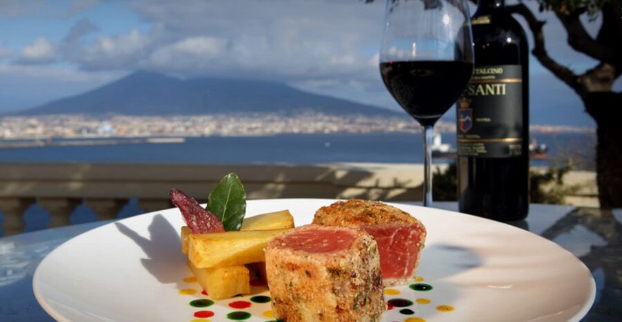 Naples: romantic dinner on the rooftop terrace - Your best table strategy (a small move with big results)