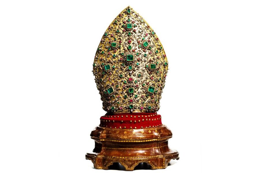 Naples: Royal Chapels & Treasure of St. Gennaro Ticket - The audioguide cast: why the storytelling hits harder than standard museum audio
