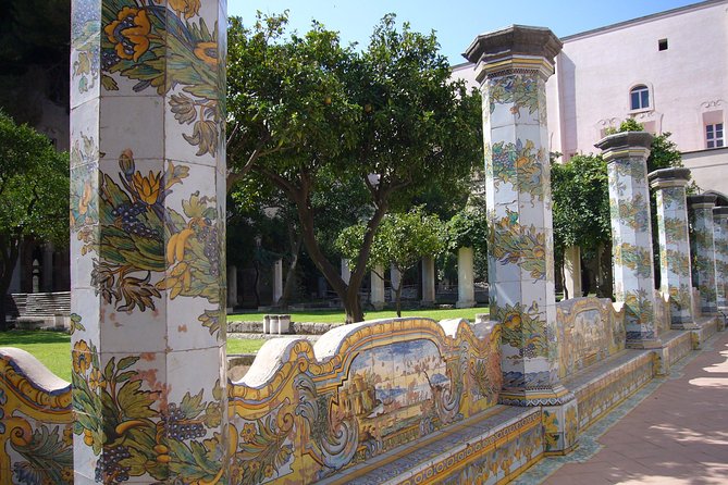 Naples: Saint Chiara Cloister and Velied Christ Guided Experience - The driver-and-guide setup: why Naples feels easier this way