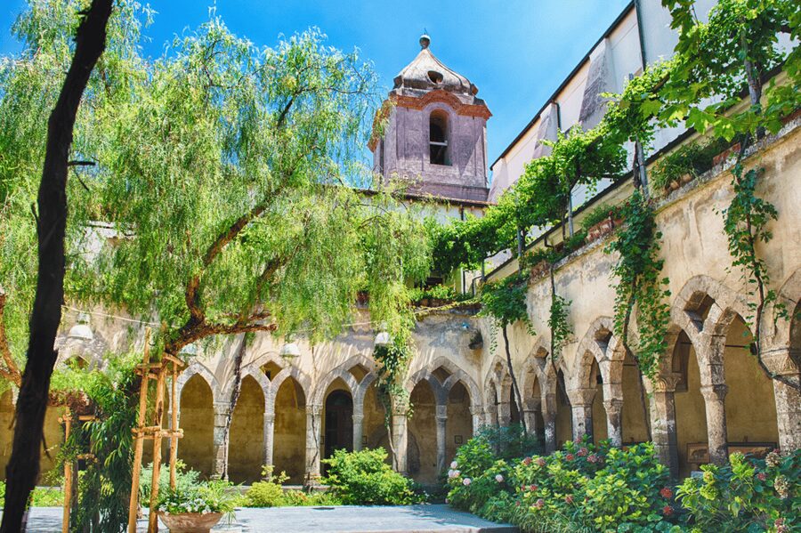 Naples: Sorrento and Pompeii with Optional Lunch - The value of a 6-hour Naples loop (instead of a full-day grind)