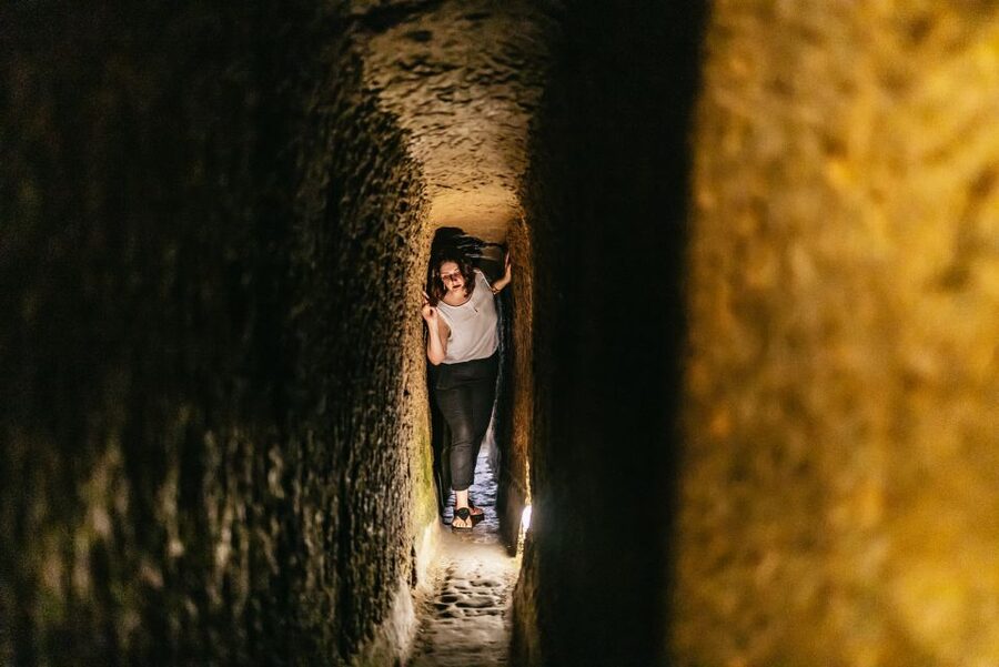Naples: Spanish Quarters Underground Guided Tour - Practical tips for a smoother walk underground