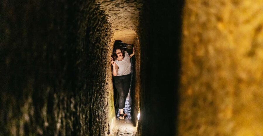 Naples: Spanish Quarters Underground Guided Tour - Price and value: how $17 holds up in real life