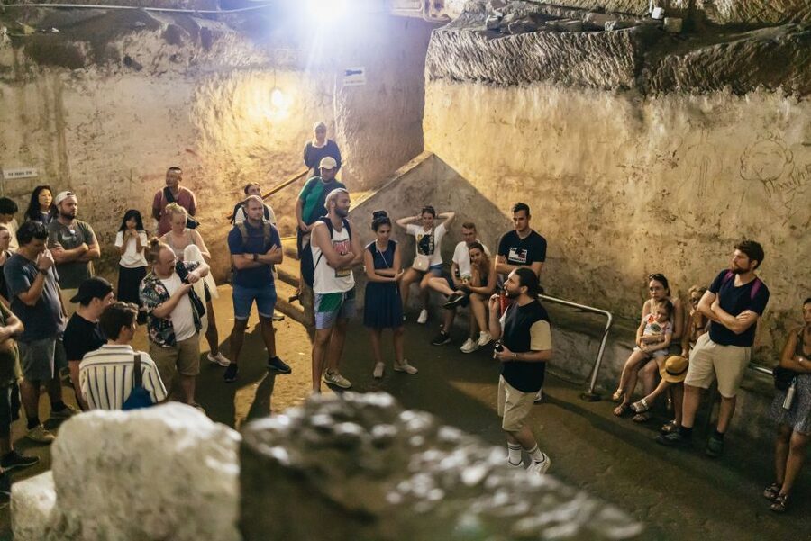 Naples: Spanish Quarters Underground Guided Tour - Who should book, and who should skip