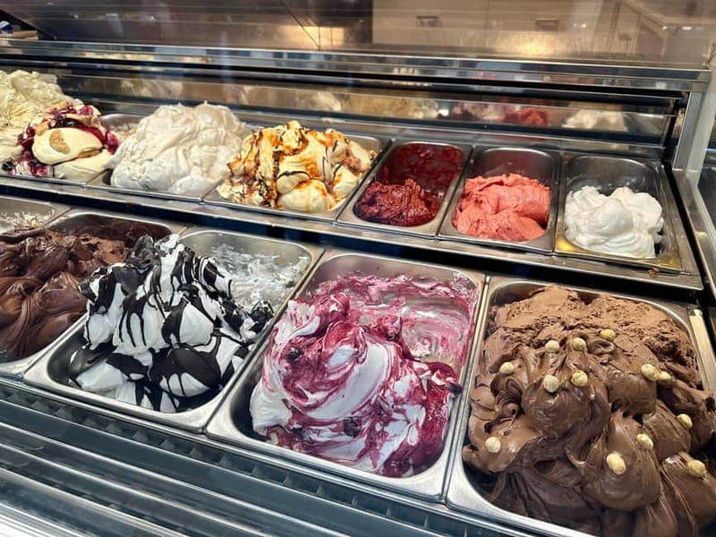 Naples: Street Food and Guided Sightseeing Walking Tour - Key reasons this tour is worth your time