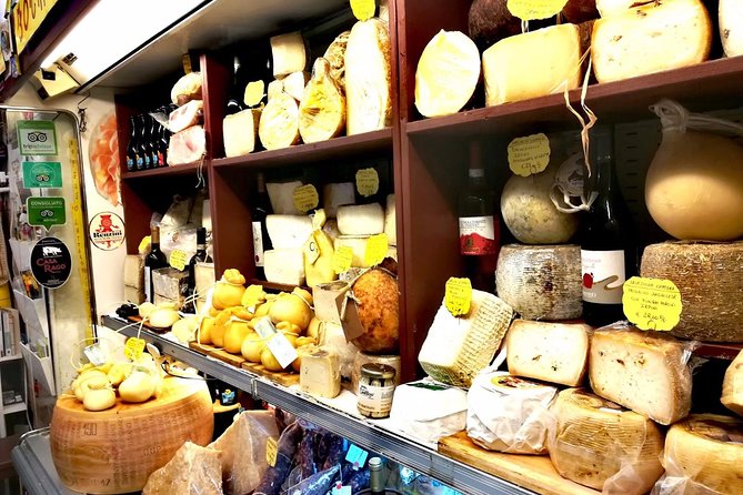 Naples: Street Food and Sightseeing Tour with Local Expert - Naples street food sightseeing: why this format works