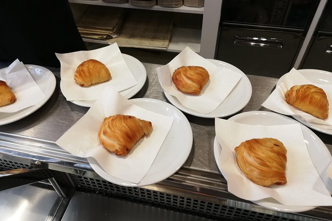 Naples Street Food Tour with Foodie Guide around Historical Center - Who This Tour Is Best For (and Who Should Rethink It)