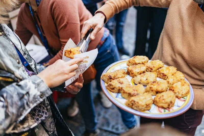 Naples: Street Food Walking Tour with Local Guide - Price and Value: Is $50 Worth 2.5 Hours of Food?