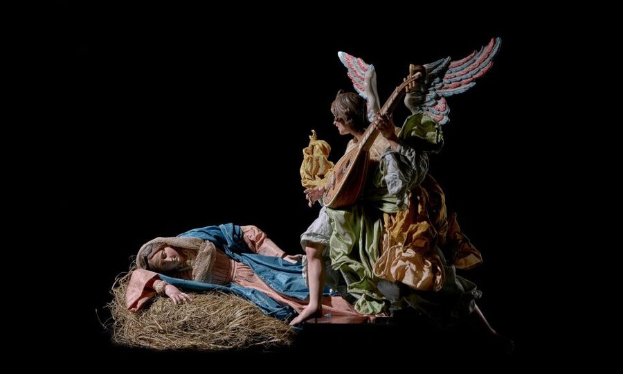 Naples: the magic of Christmas and Nativity scenes - Sant’Anna dei Lombardi: Renaissance traces and a Rossellini 15th-century nativity