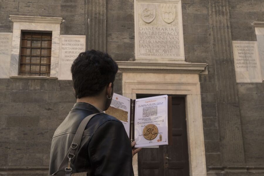 Naples: The Path of the Immortals Treasure Hunt Walking Tour - The “Naples” Stop and the End at Bagoff: What the Finish Actually Gives You