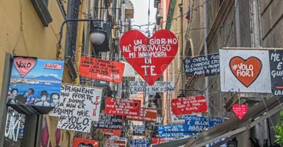 Naples: The Spanish Quarters, Street Art and Local Market - Entering Quartieri Spagnoli: Stairs, Alleys, and Street Art on Every Level