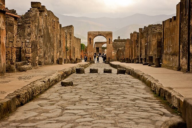 Naples to Positano with stop at Pompeii or Vice Versa - Door-to-Door Naples Pickup: The City Center Rule Matters