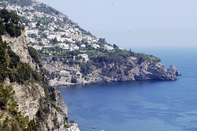 Naples to Praiano/Amalfi transfer via 2h in Pompei (or viceversa) - Inside the vehicle: comfort, Wi‑Fi, and real-world logistics