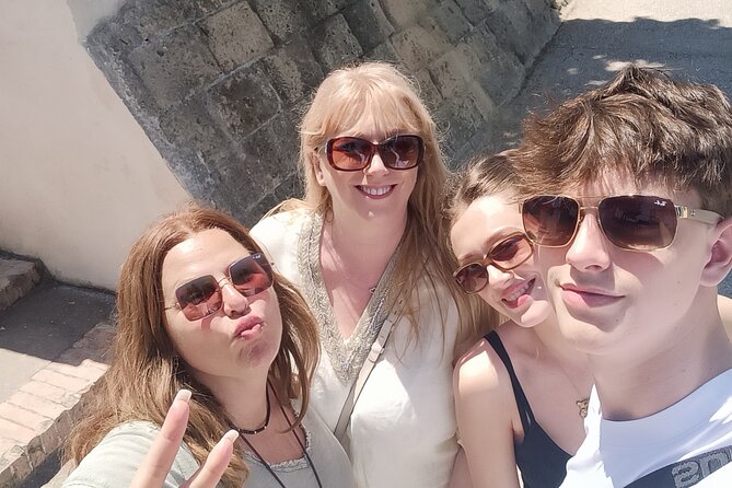 Naples to Sorrento with 2hr Pompeii guided tour or Vice Versa - Which direction makes sense: Naples to Sorrento or vice versa