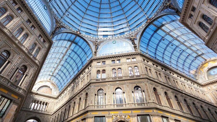 Naples: tour between Maschio Angioino and Plebiscito square - Find Your Guide at Caffè Gambrinus (Flag + Coordinates)