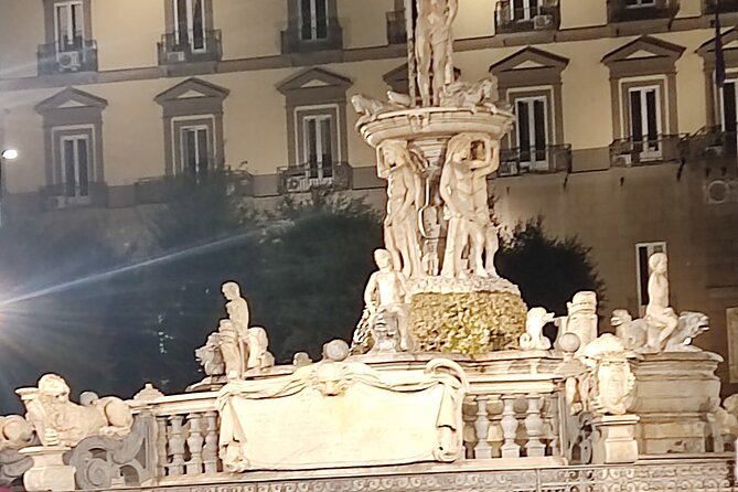 Naples Tour culture and food tour - Piazza Dante (a quick pass) then Via Toledo: shopping street energy, Naples pace