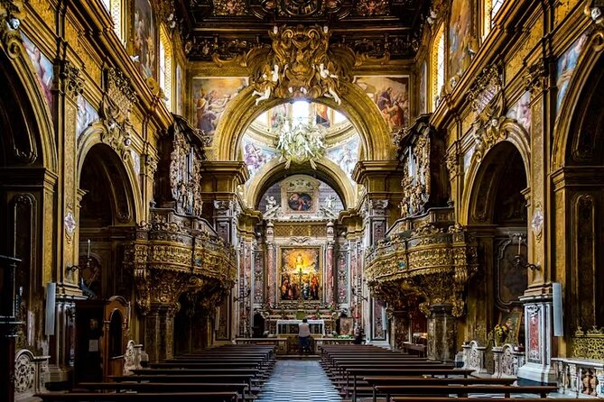 Naples Underground & Highlights Tour – Small Group Experience - First stop: Piazza Bellini and an instant feel for Naples