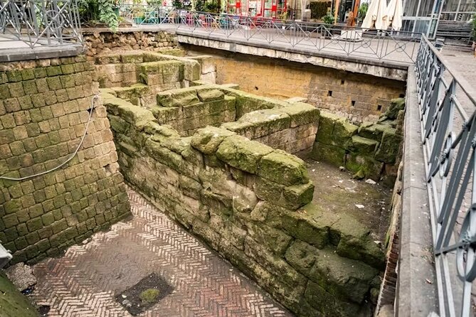 Naples Underground & Highlights Tour – Small Group Experience - How the tour feels in real life (pace, attention, and crowds)