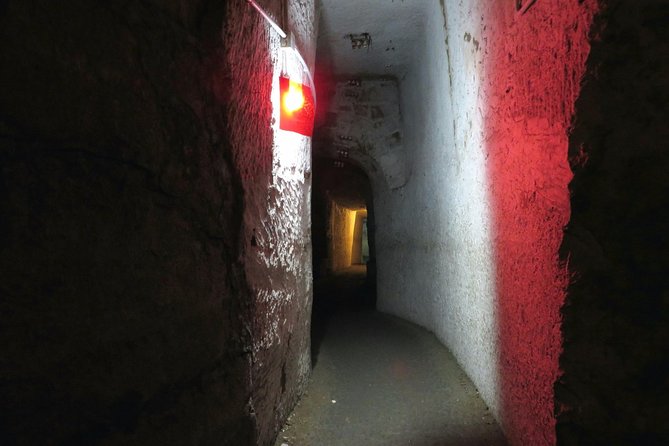 Naples Underground Spanish Quarters with Guide - Meeting at Vico S. Anna di Palazzo 52, then ending near Via Chiaia