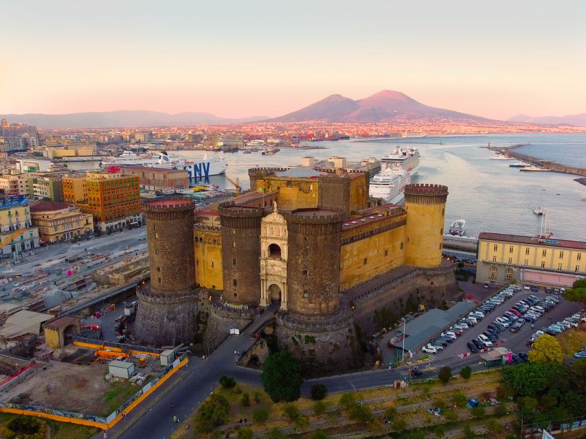 Naples: walk to Naples with local guide - A practical Naples introduction that helps you move with confidence