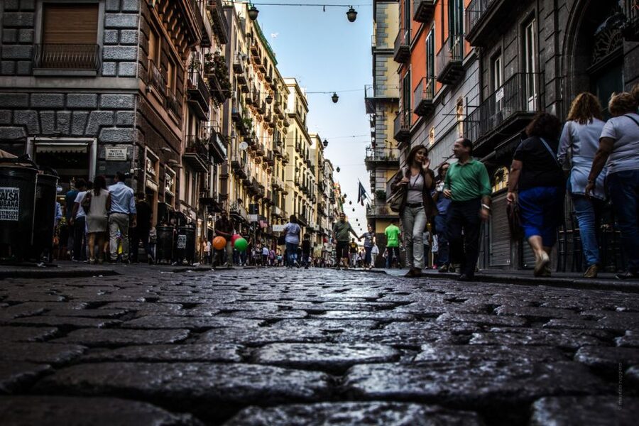 Naples: walk to Naples with local guide - Why the guide really matters (and how reviews point to that)
