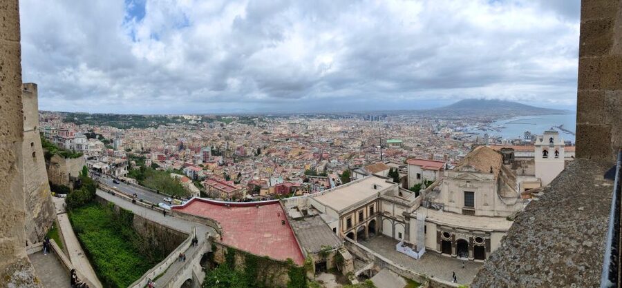 Naples: Walking Through Contrasts and Panoramas - Riding Up: Montesanto Funicular and Vomero’s Polished Side