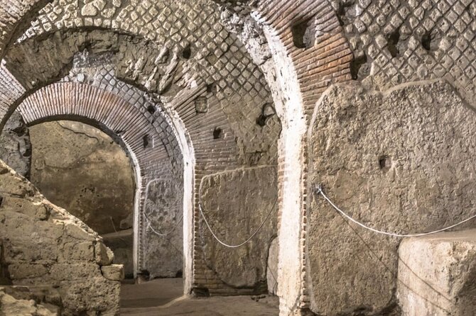 Naples Walking Tour and Underground Ruins - From fountain to underground: how this Naples tour makes sense